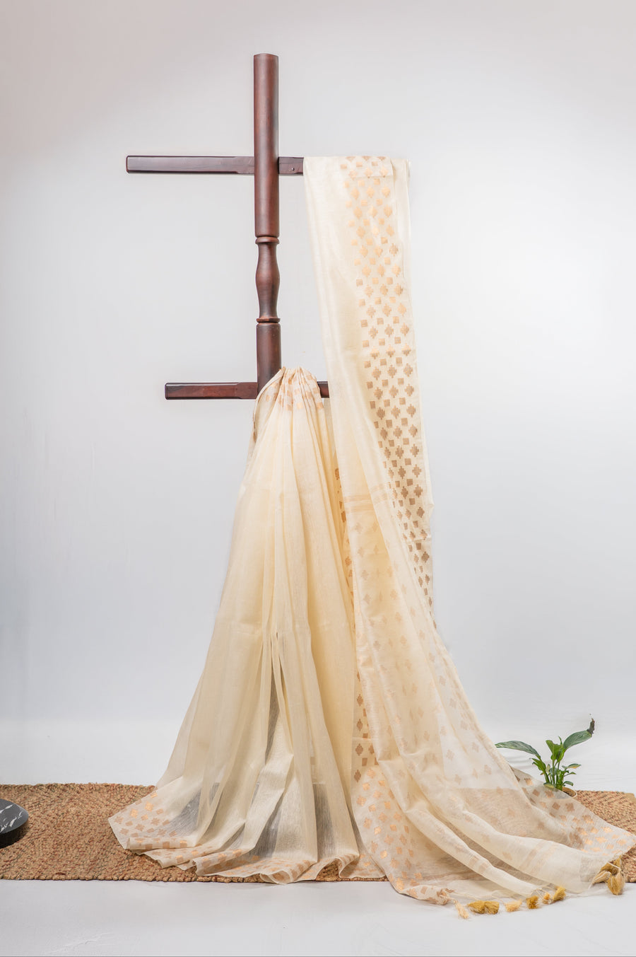 Ivory silk linen with Golden